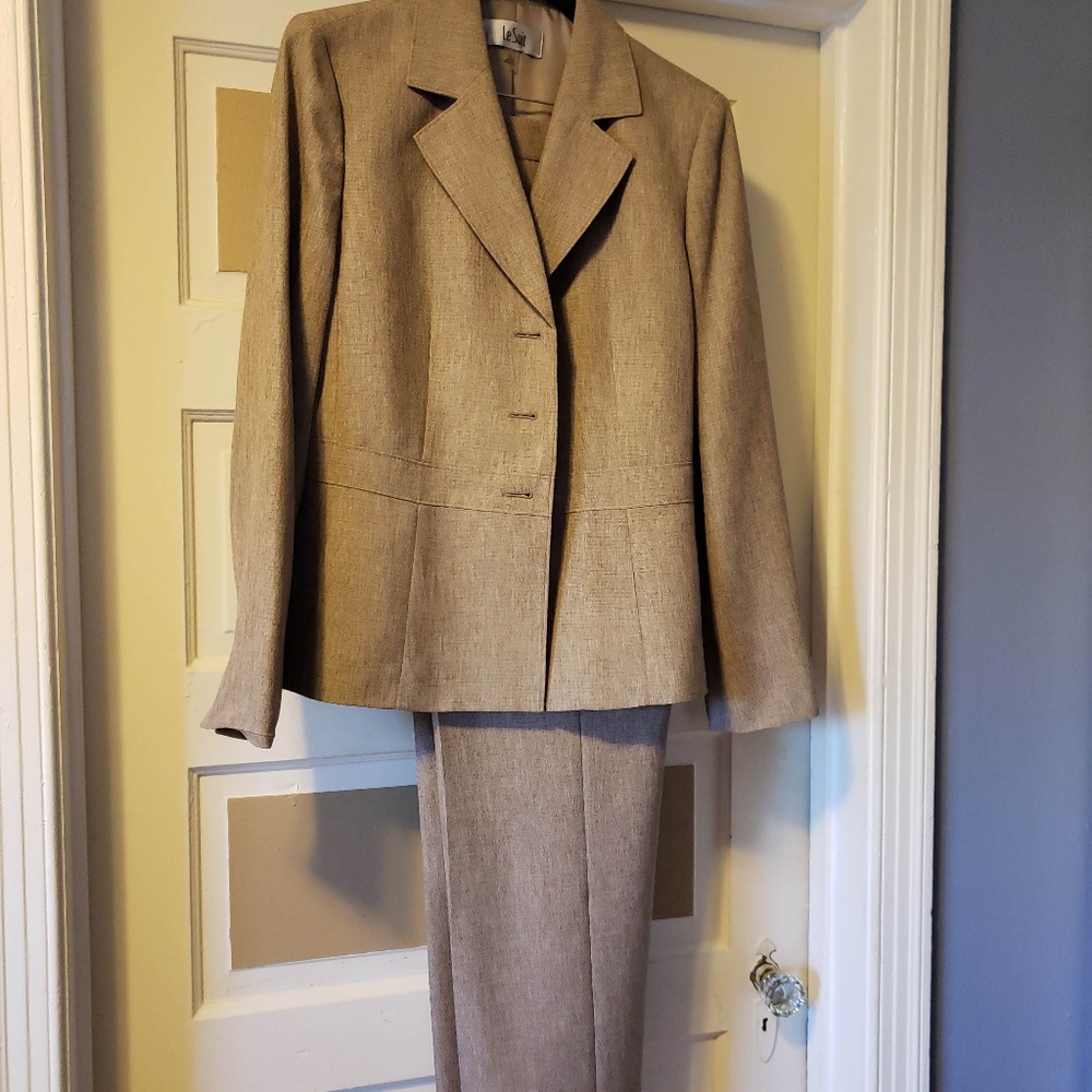 Pant Suit